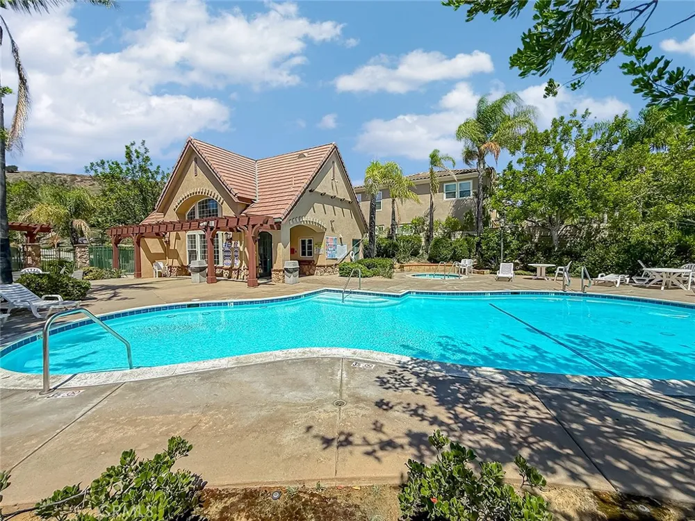 128 Laurel Ridge Drive Simi Valley, CA 93065