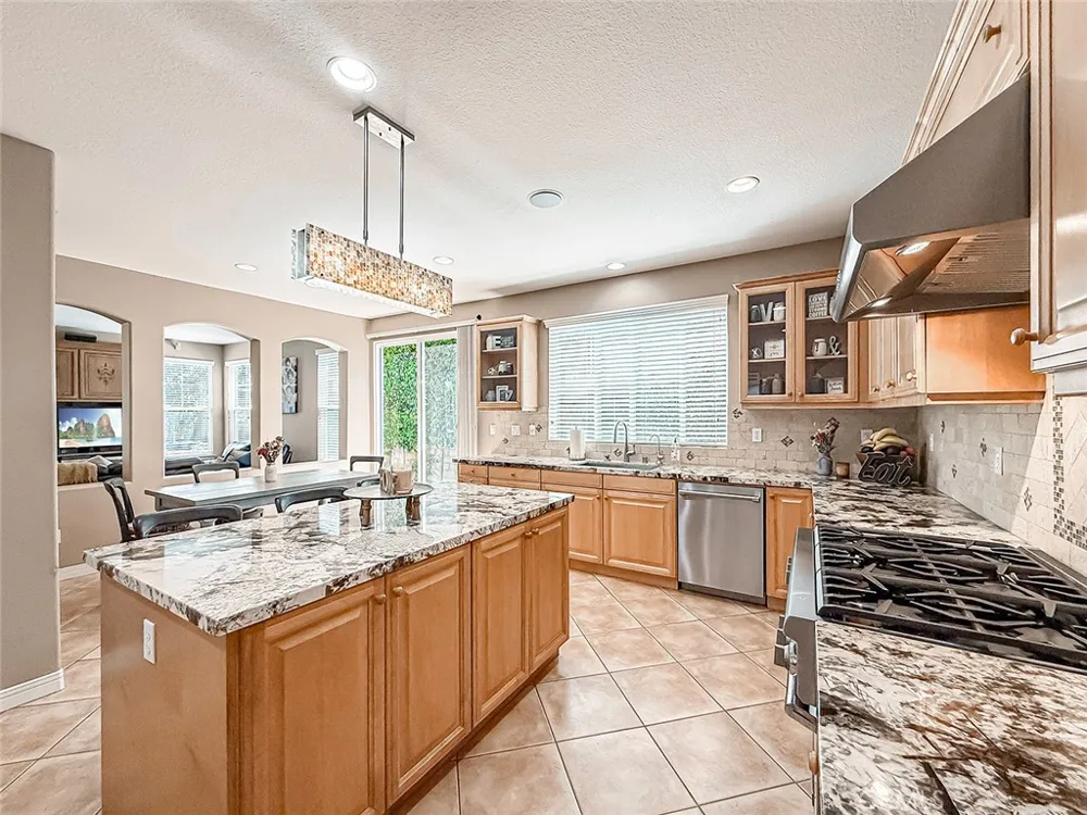 128 Laurel Ridge Drive Simi Valley, CA 93065