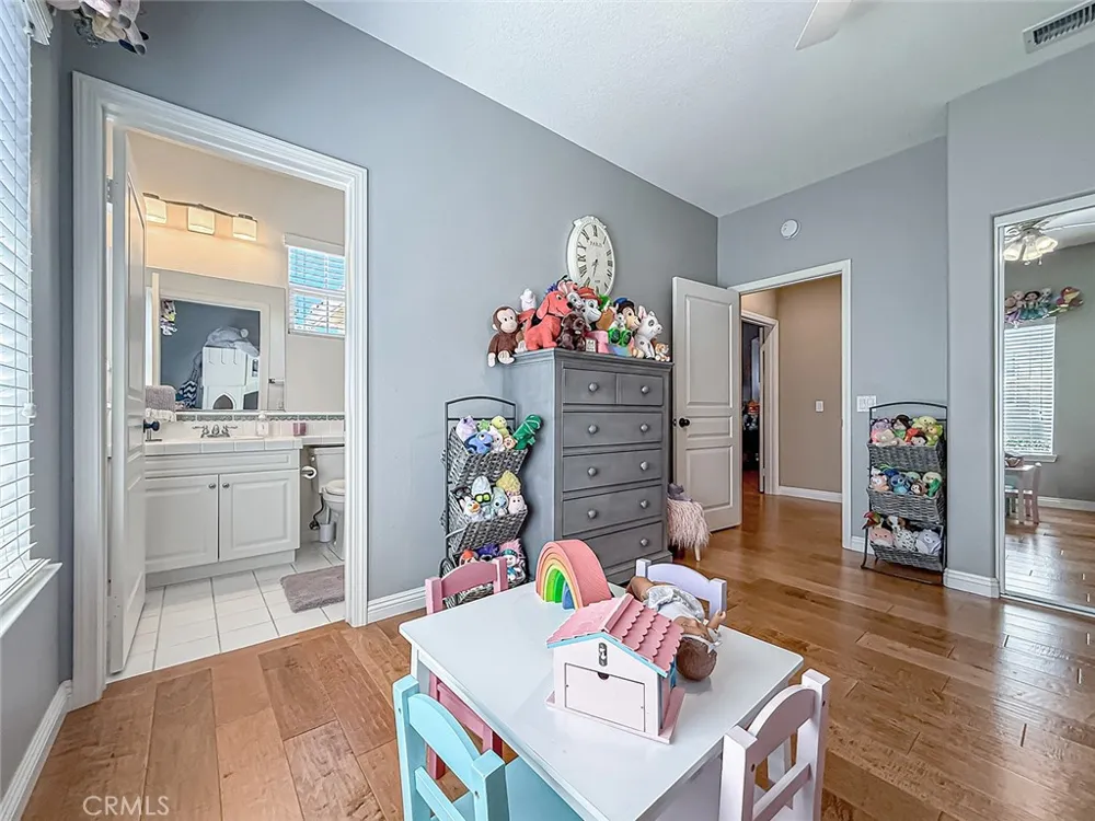 128 Laurel Ridge Drive Simi Valley, CA 93065