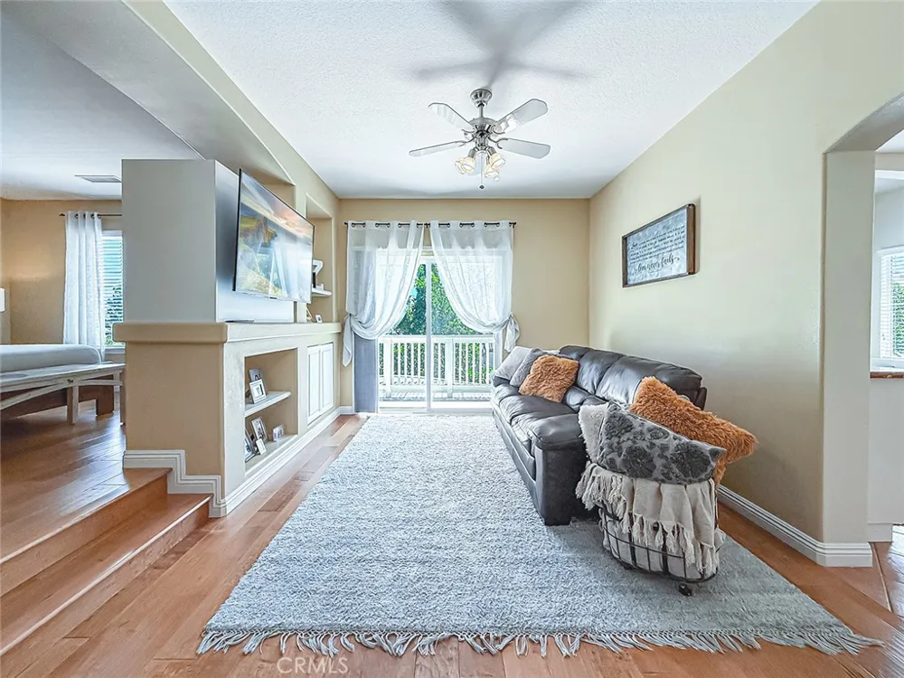128 Laurel Ridge Drive Simi Valley, CA 93065