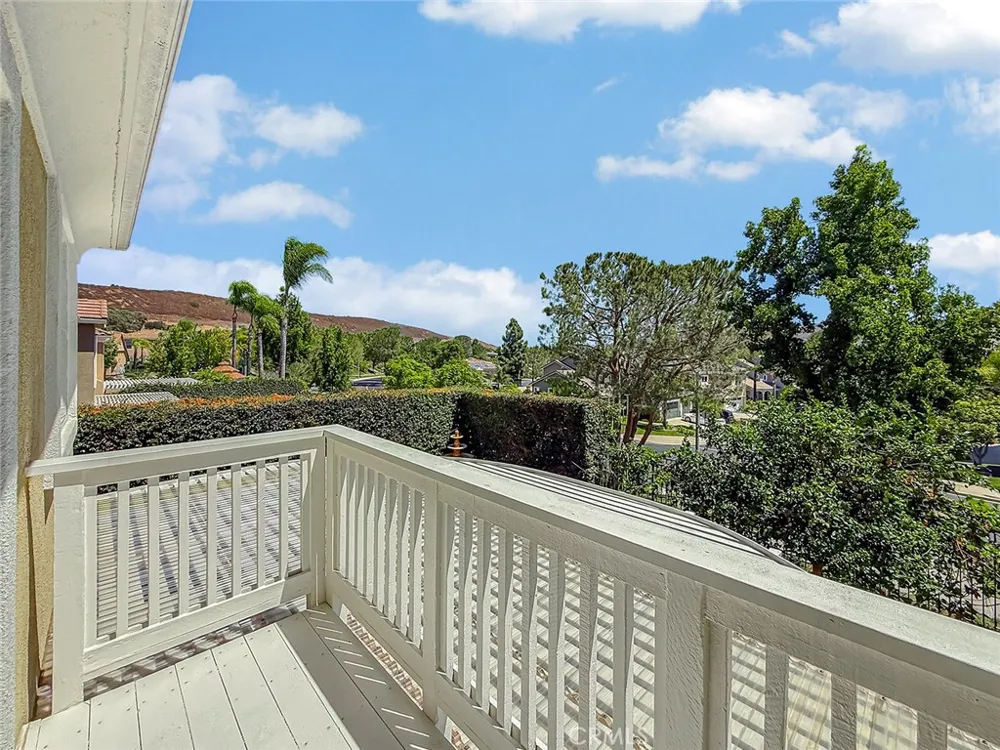 128 Laurel Ridge Drive Simi Valley, CA 93065