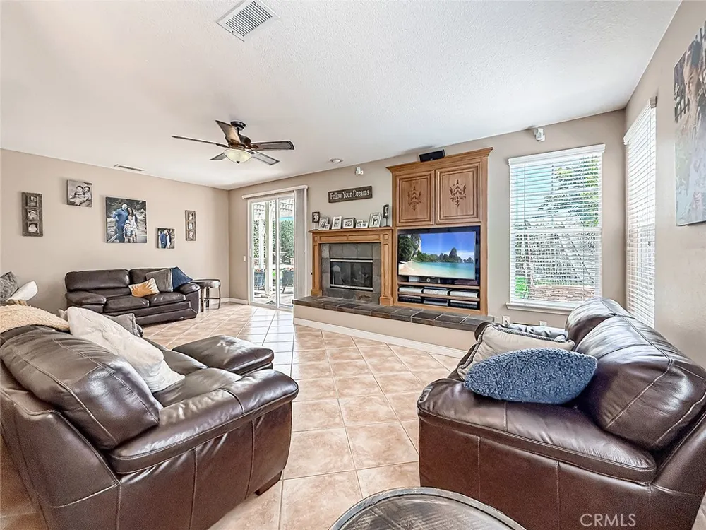 128 Laurel Ridge Drive Simi Valley, CA 93065