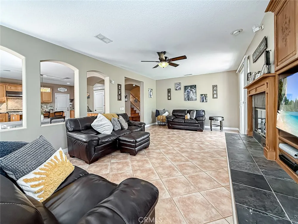128 Laurel Ridge Drive Simi Valley, CA 93065