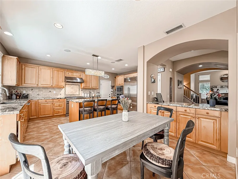 128 Laurel Ridge Drive Simi Valley, CA 93065