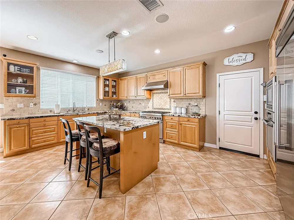 128 Laurel Ridge Drive Simi Valley, CA 93065