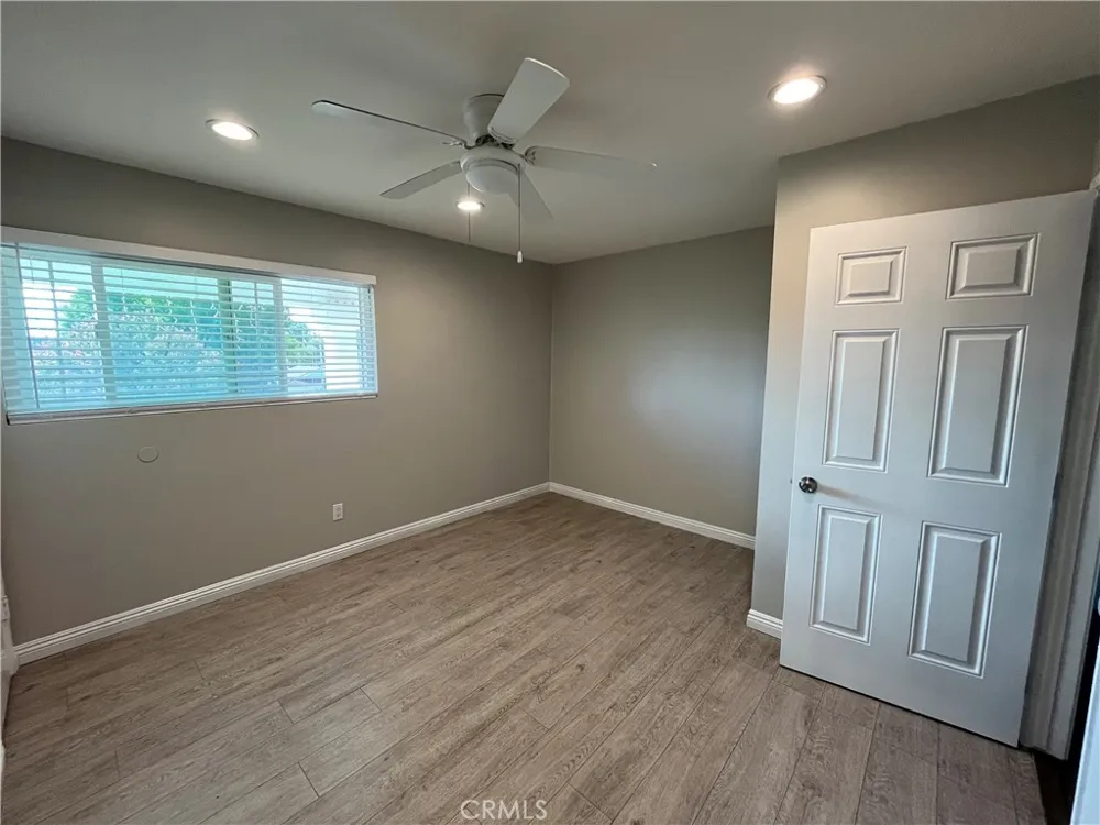 10436 Amestoy Granada Hills, CA 91344