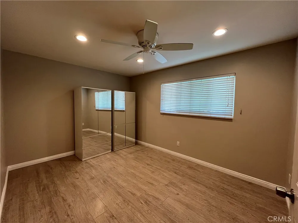 10436 Amestoy Granada Hills, CA 91344