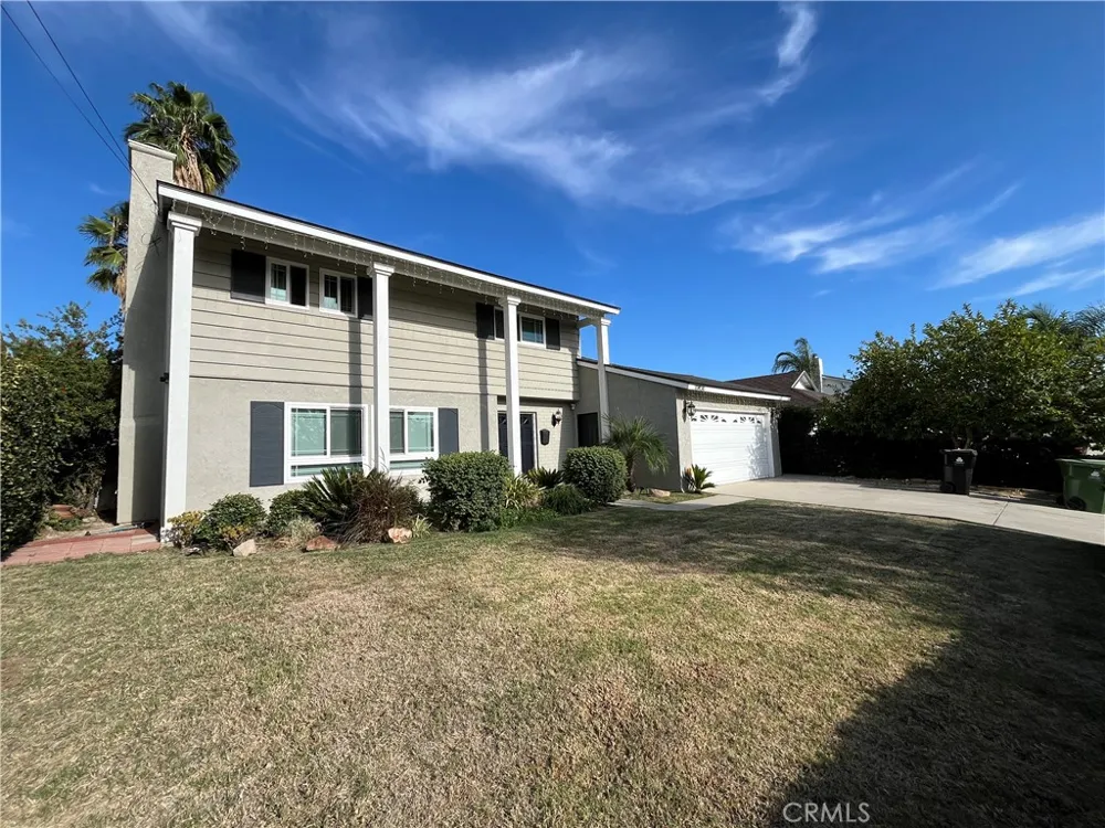 10436 Amestoy Granada Hills, CA 91344