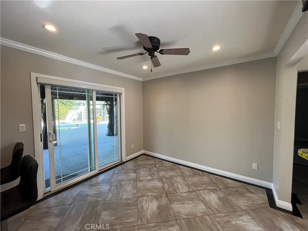 10436 Amestoy Granada Hills, CA 91344