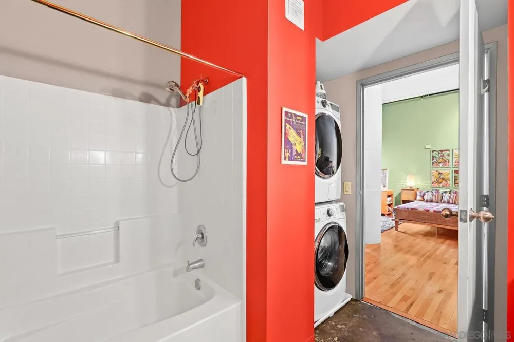 420 S San Pedro #529 Los Angeles, CA 90013