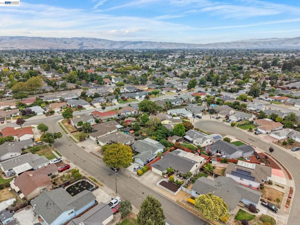 5470 Fernwood Dr Newark, CA 94560