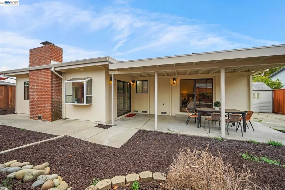5470 Fernwood Dr Newark, CA 94560