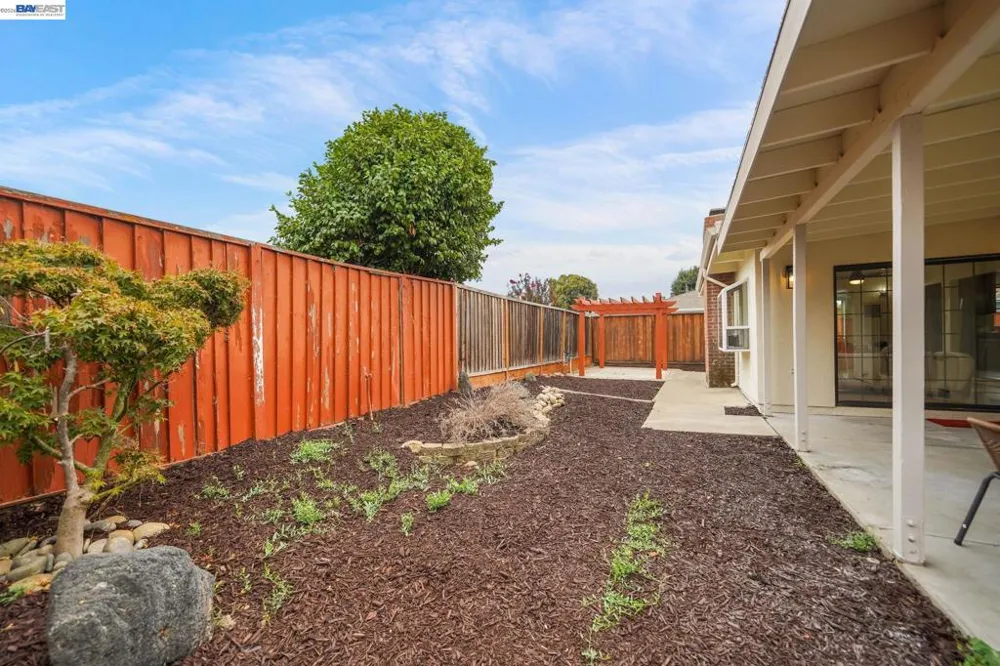 5470 Fernwood Dr Newark, CA 94560