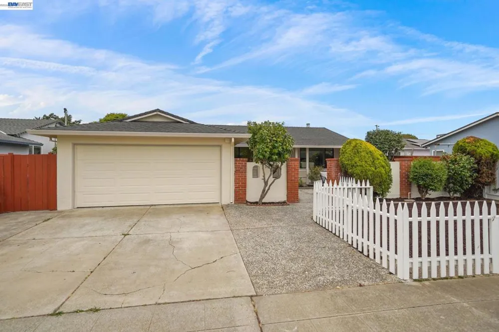 5470 Fernwood Dr Newark, CA 94560