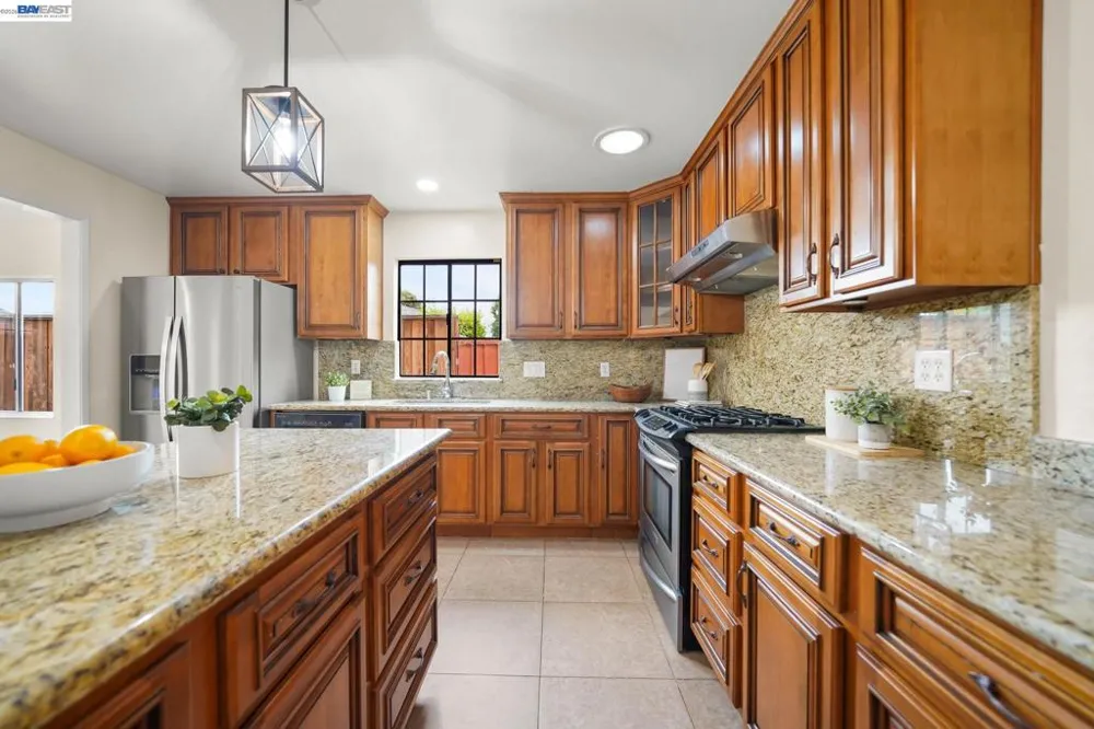 5470 Fernwood Dr Newark, CA 94560