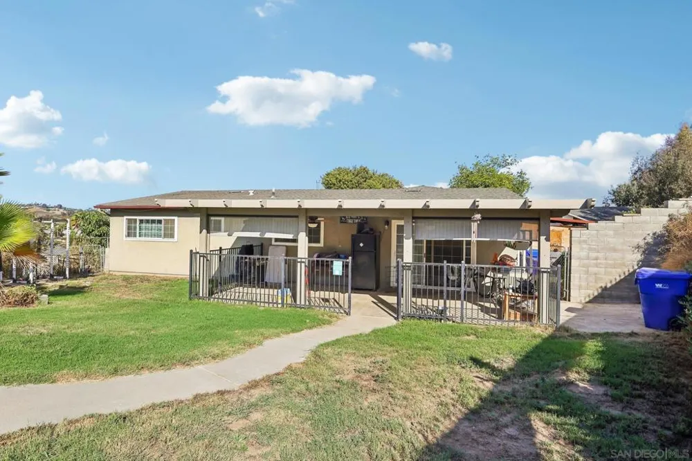 5074 Gold Oceanside, CA 92057