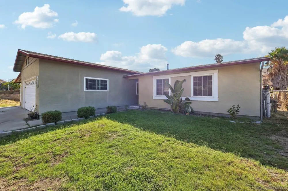 5074 Gold Oceanside, CA 92057