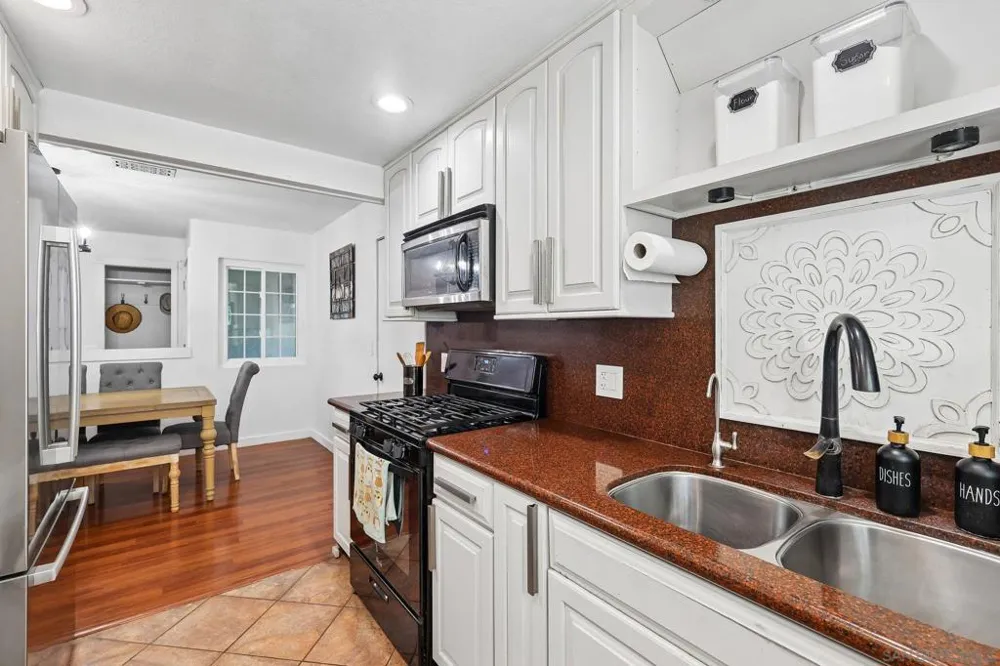 5074 Gold Oceanside, CA 92057