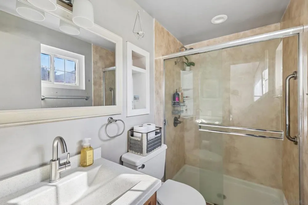 5074 Gold Oceanside, CA 92057