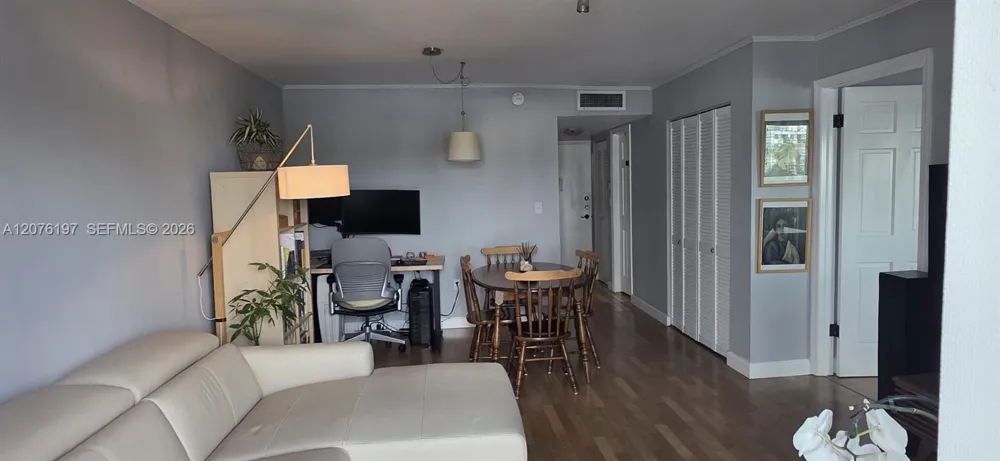 7125 Bonita Dr #402 Miami Beach, FL 33141