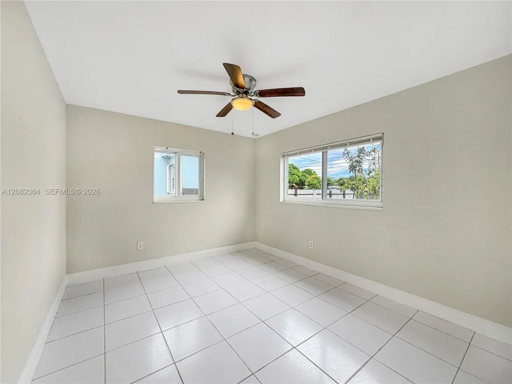 2728 Dewey St Hollywood, FL 33020