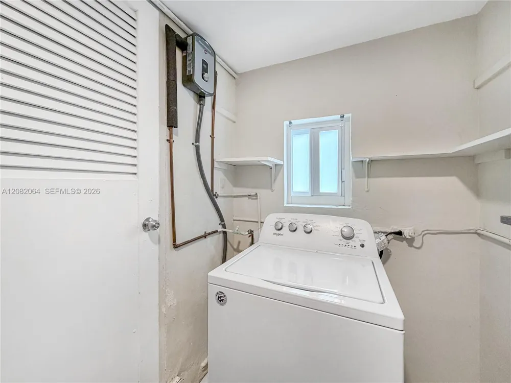 2728 Dewey St Hollywood, FL 33020
