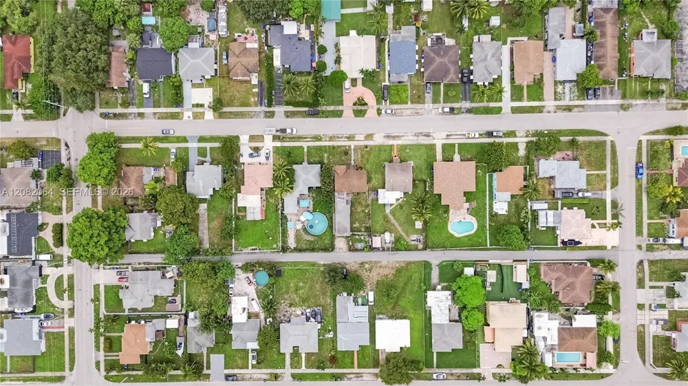 2728 Dewey St Hollywood, FL 33020