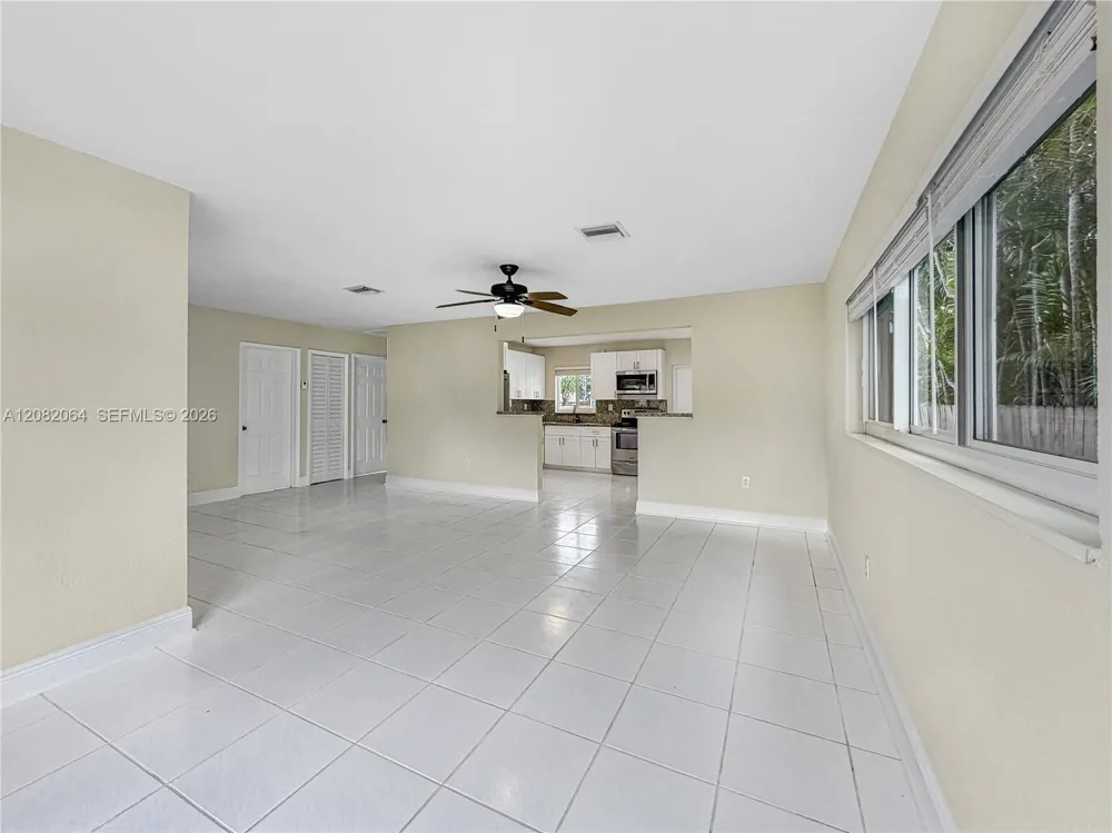 2728 Dewey St Hollywood, FL 33020