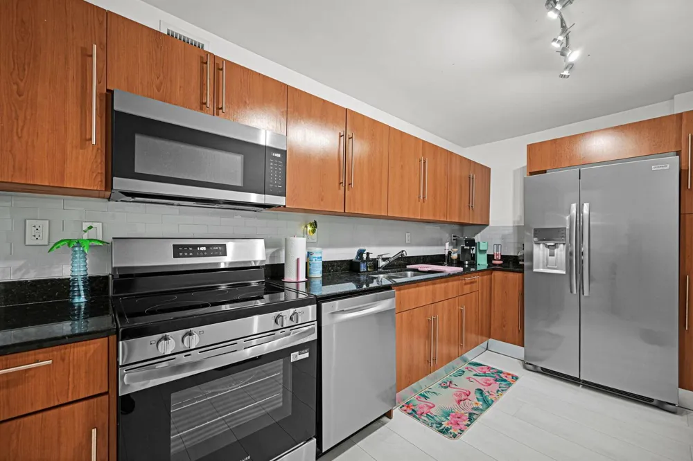 3001 S OCEAN DRIVE #403 Hollywood, FL 33019