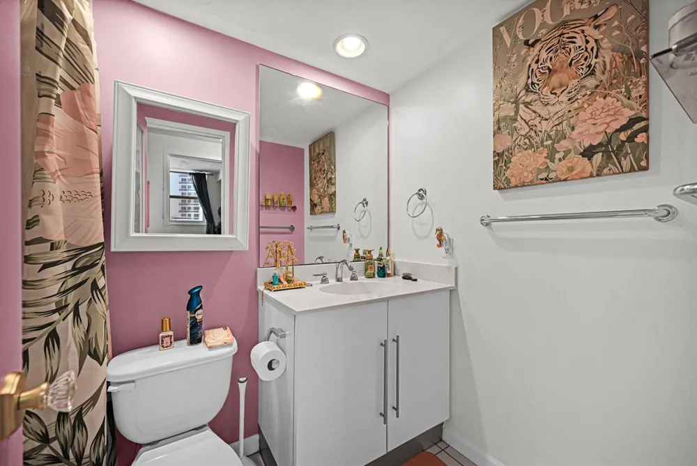 3001 S OCEAN DRIVE #403 Hollywood, FL 33019