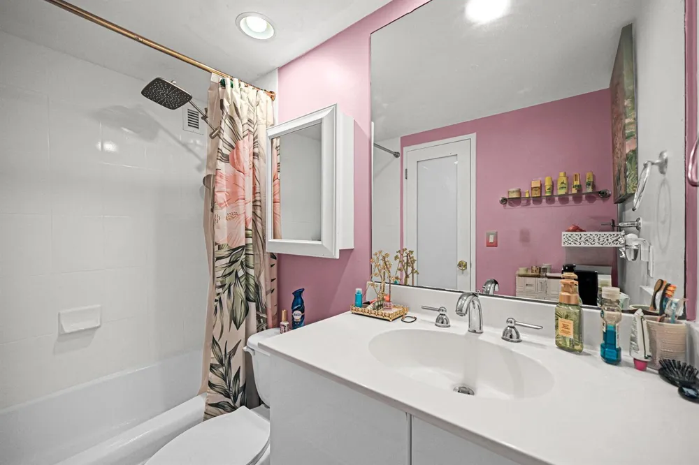 3001 S OCEAN DRIVE #403 Hollywood, FL 33019