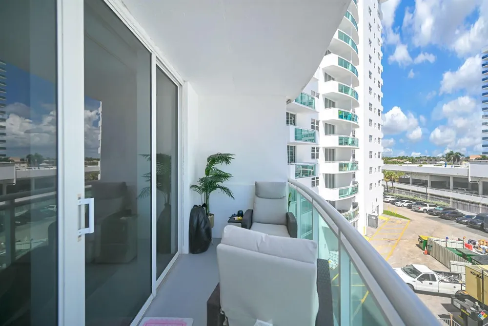 3001 S OCEAN DRIVE #403 Hollywood, FL 33019