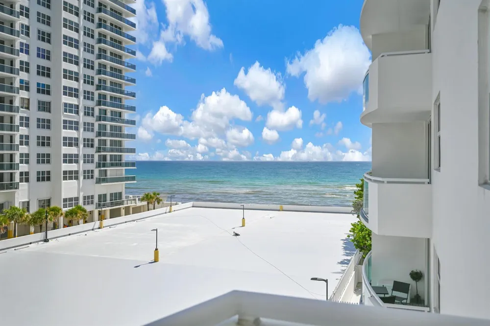 3001 S OCEAN DRIVE #403 Hollywood, FL 33019