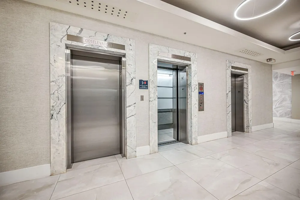 3001 S OCEAN DRIVE #403 Hollywood, FL 33019