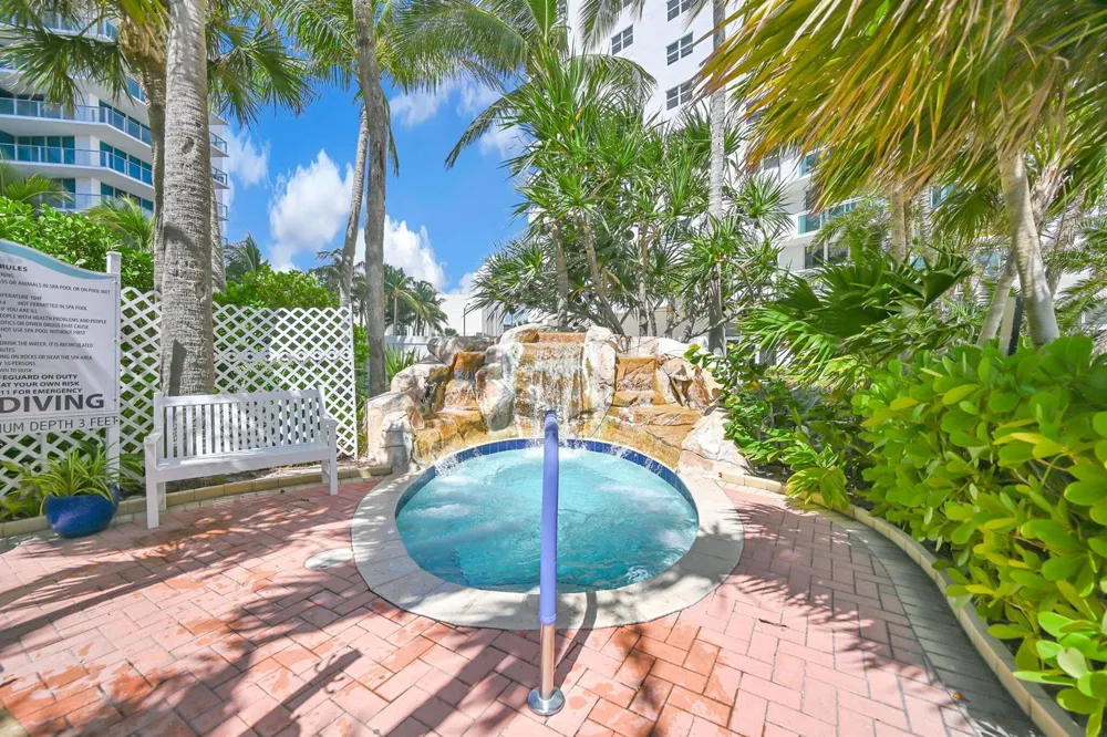 3001 S OCEAN DRIVE #403 Hollywood, FL 33019
