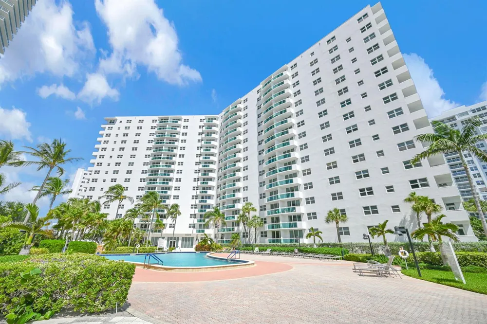 3001 S OCEAN DRIVE #403 Hollywood, FL 33019