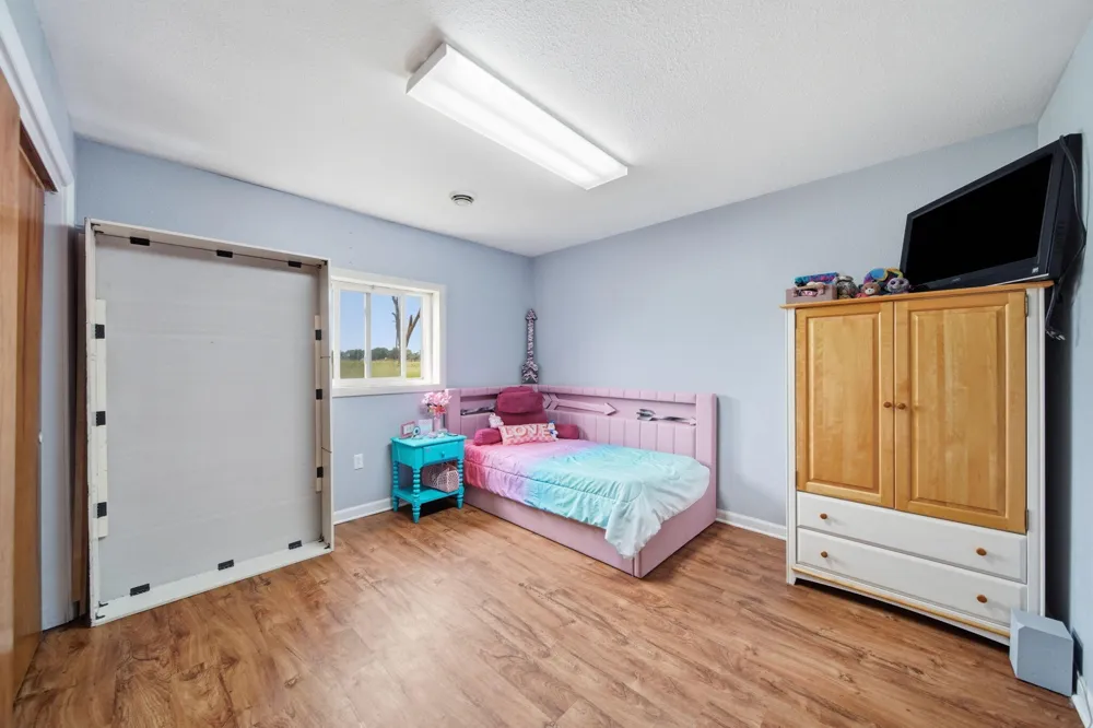 5550 E Carleton Road Palmyra, MI 49268