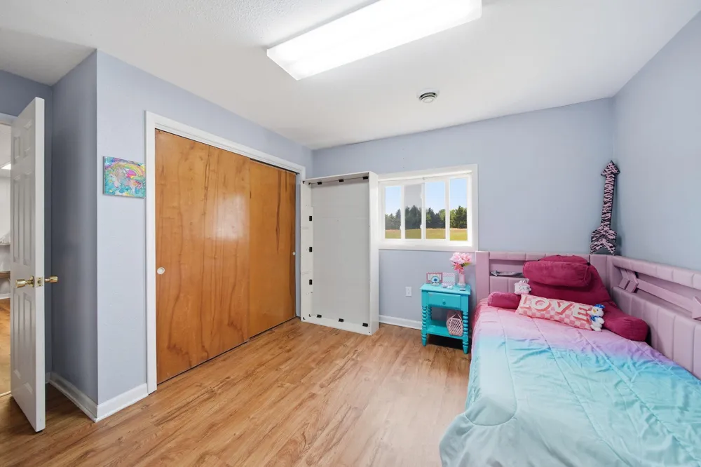 5550 E Carleton Road Palmyra, MI 49268