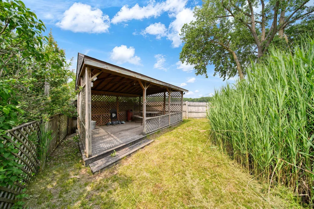 5550 E Carleton Road Palmyra, MI 49268
