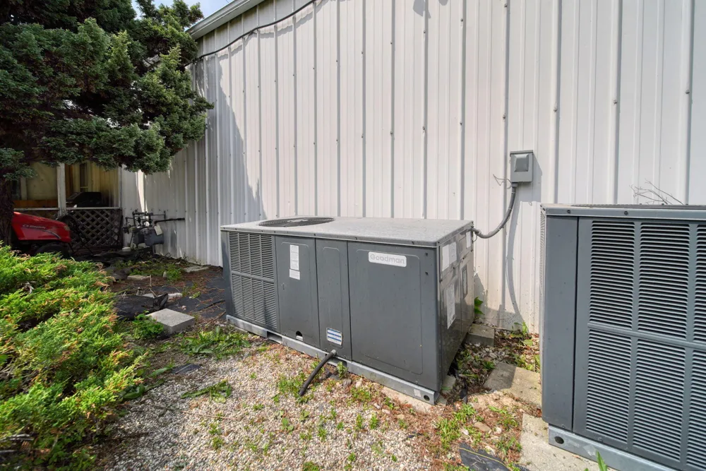 5550 E Carleton Road Palmyra, MI 49268