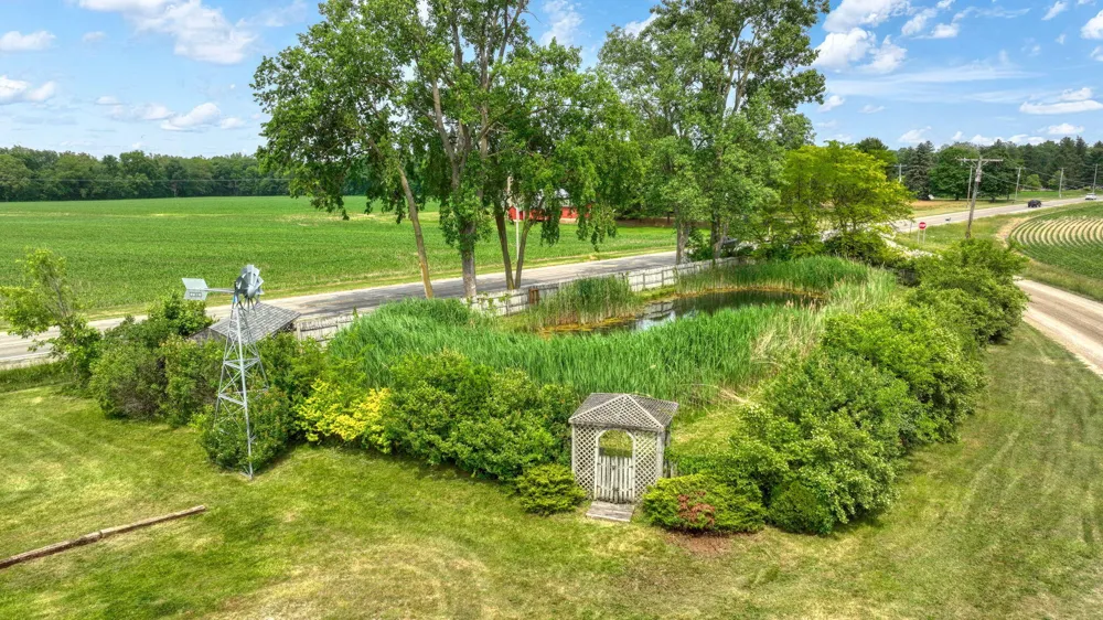 5550 E Carleton Road Palmyra, MI 49268
