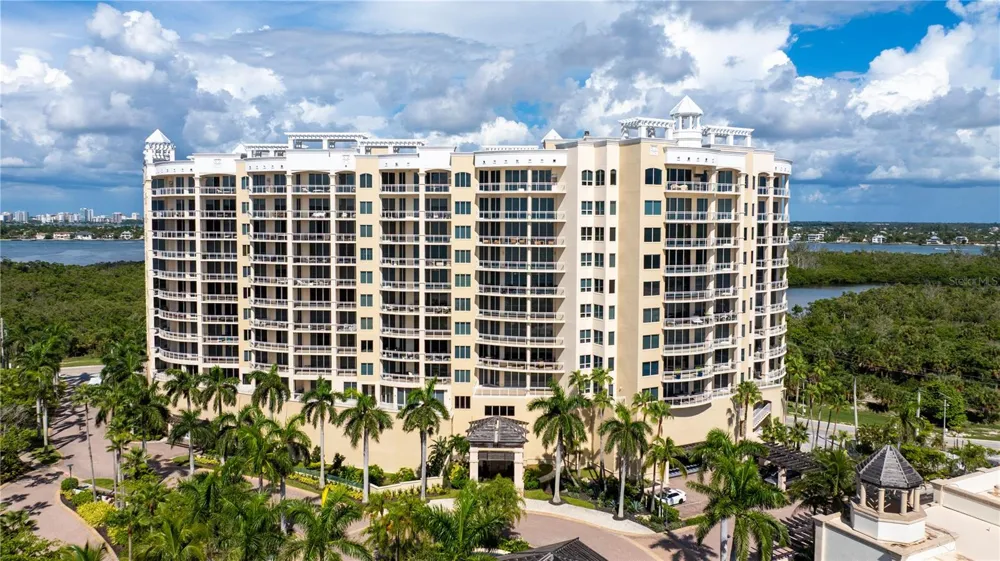 1300 BENJAMIN FRANKLIN DRIVE #908 Sarasota, FL 34236