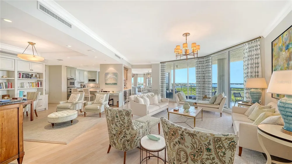 1300 BENJAMIN FRANKLIN DRIVE #908 Sarasota, FL 34236