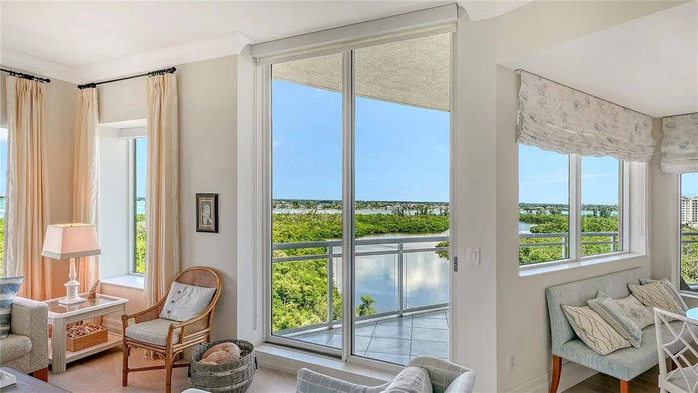 1300 BENJAMIN FRANKLIN DRIVE #908 Sarasota, FL 34236