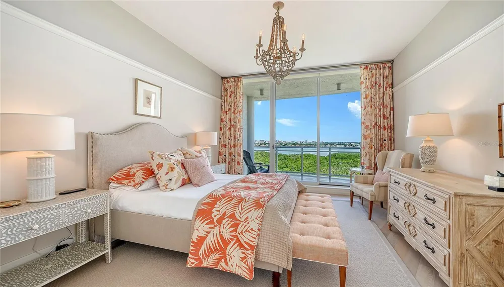 1300 BENJAMIN FRANKLIN DRIVE #908 Sarasota, FL 34236