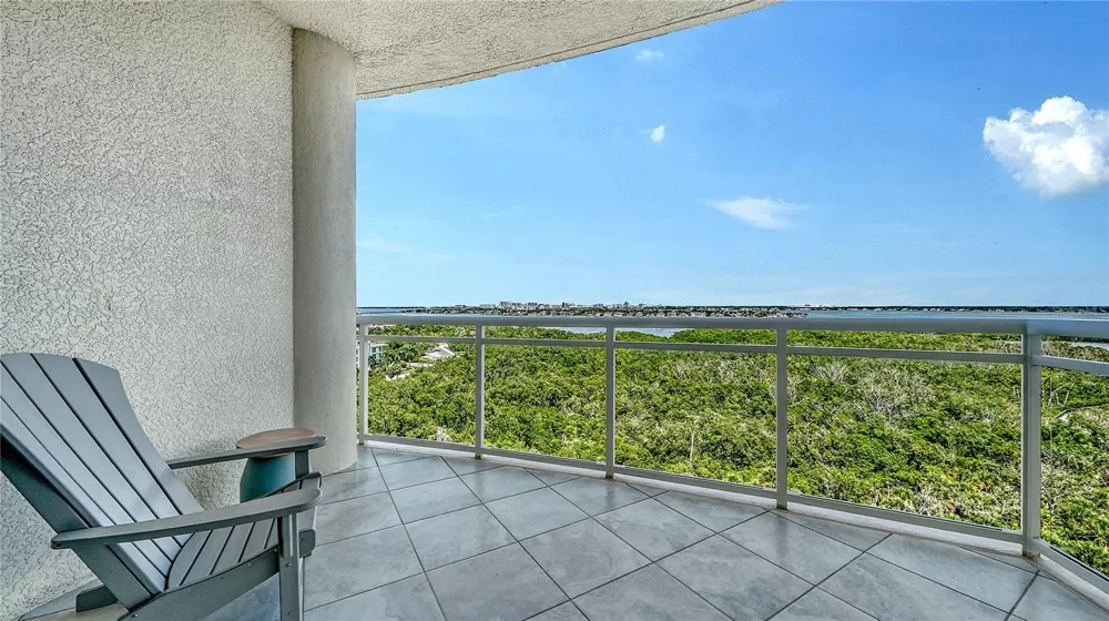 1300 BENJAMIN FRANKLIN DRIVE #908 Sarasota, FL 34236