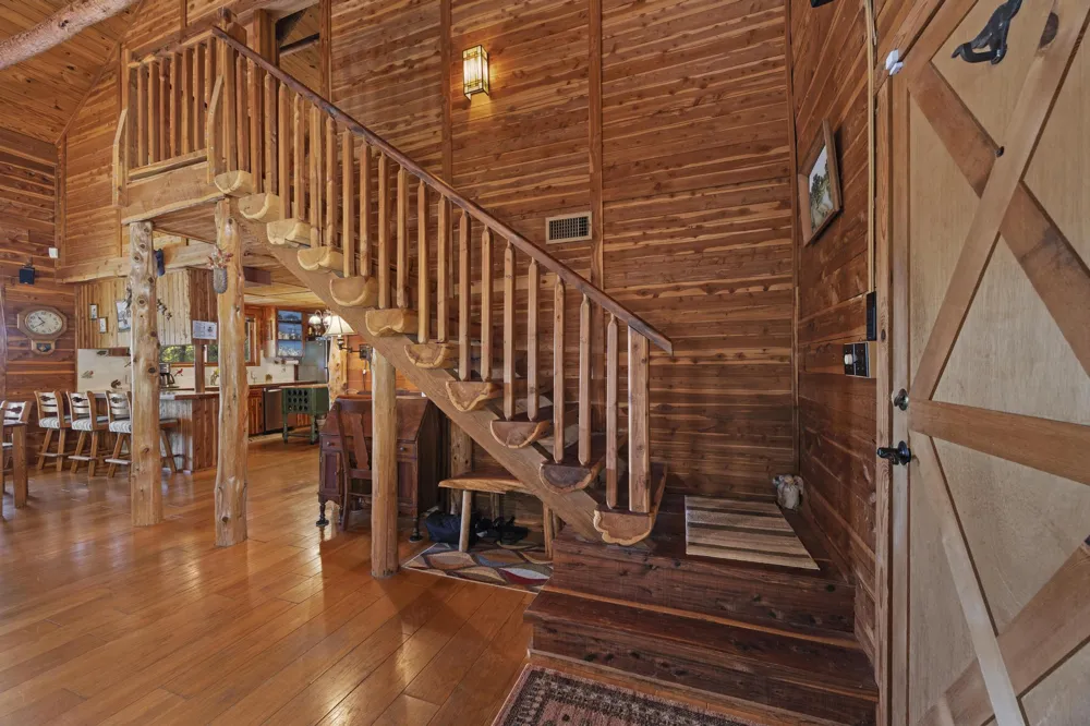707 Cat Hollow Club Drive Spicewood, TX 78669
