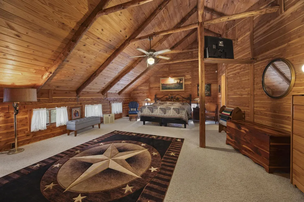 707 Cat Hollow Club Drive Spicewood, TX 78669