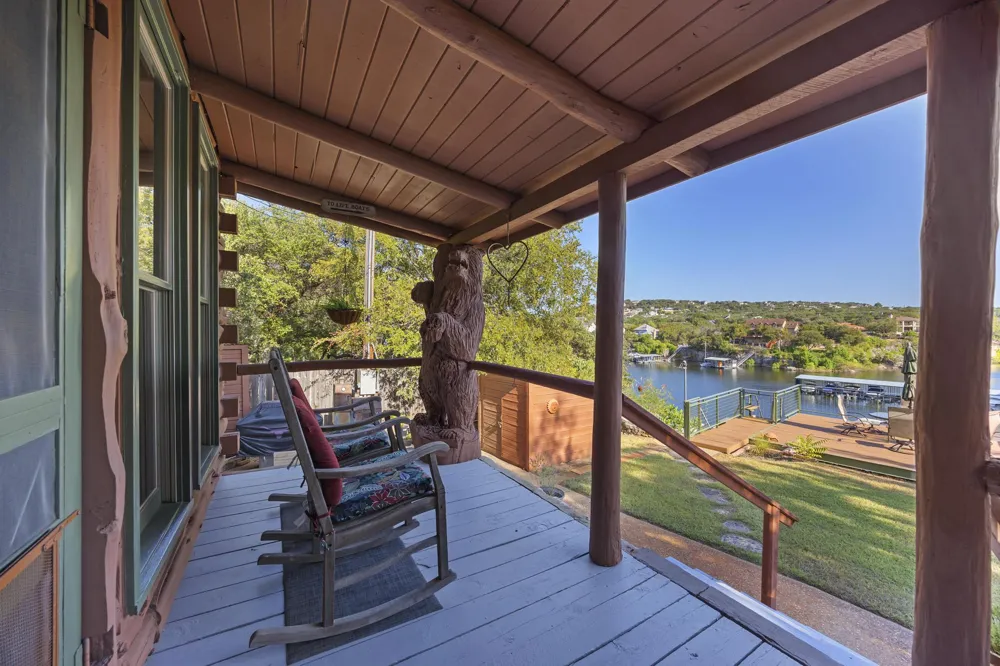 707 Cat Hollow Club Drive Spicewood, TX 78669