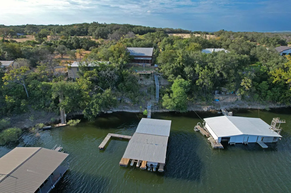 707 Cat Hollow Club Drive Spicewood, TX 78669